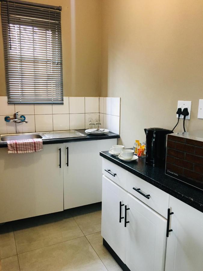 Black Rose Guesthouse Soweto Exteriér fotografie