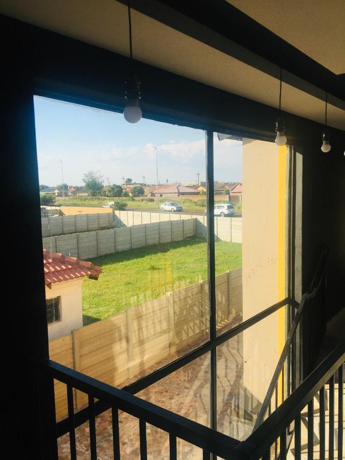 Black Rose Guesthouse Soweto Exteriér fotografie